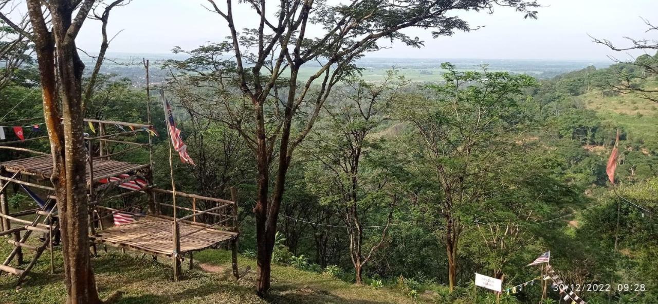 Homestay Desa Tikam Batu スンガイ・プタニ エクステリア 写真