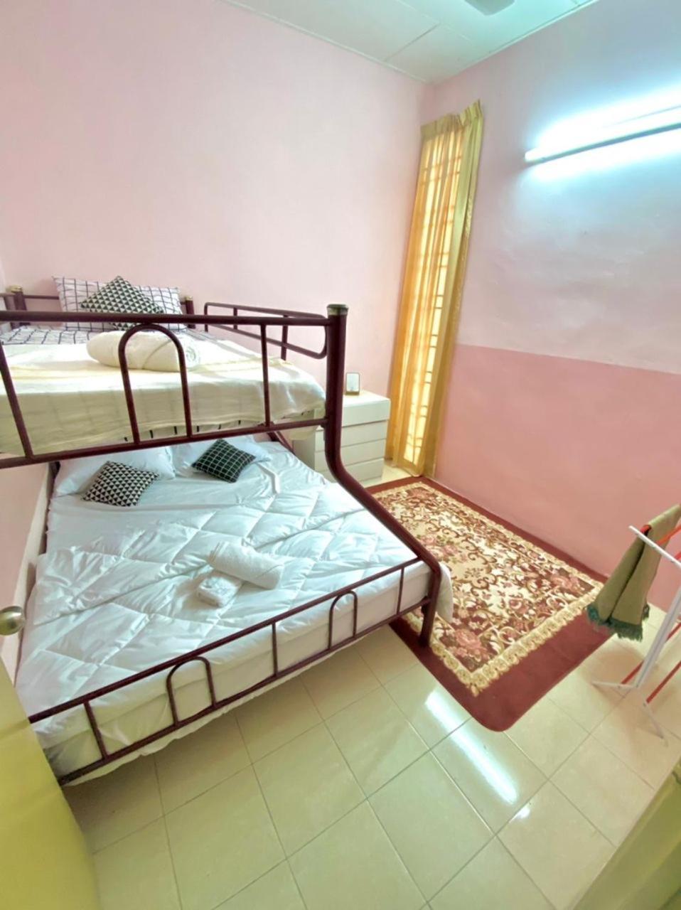 Homestay Desa Tikam Batu スンガイ・プタニ エクステリア 写真