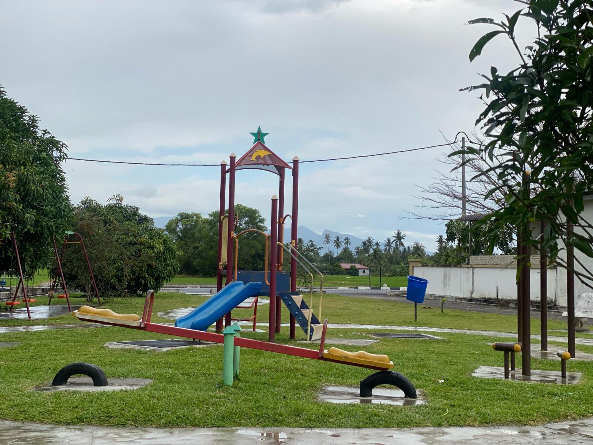 Homestay Desa Tikam Batu スンガイ・プタニ エクステリア 写真